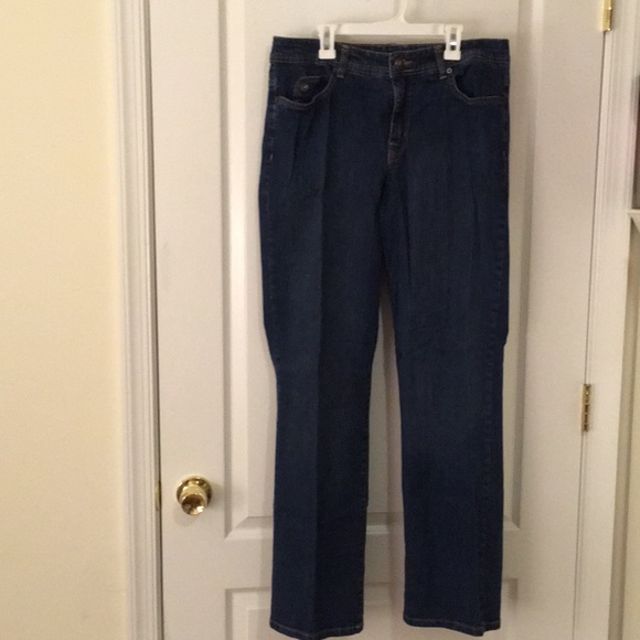Gloria Vanderbilt Denim - Size 16 stretch jeans